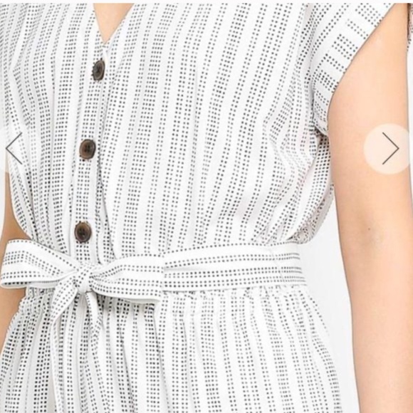 Gap Short Sleeve Button-Front Jumpsuit - Picture 7 of 7